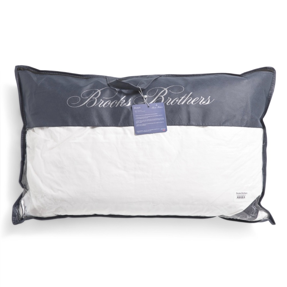 BROOKS BROTHER Queen White Made In Turkey Luxury Down Bed Pillow